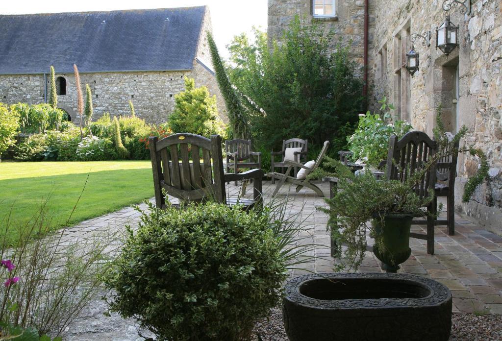 Le Manoir De La Fieffe Bed and Breakfast Cherbourg-en-Cotentin Exteriör bild