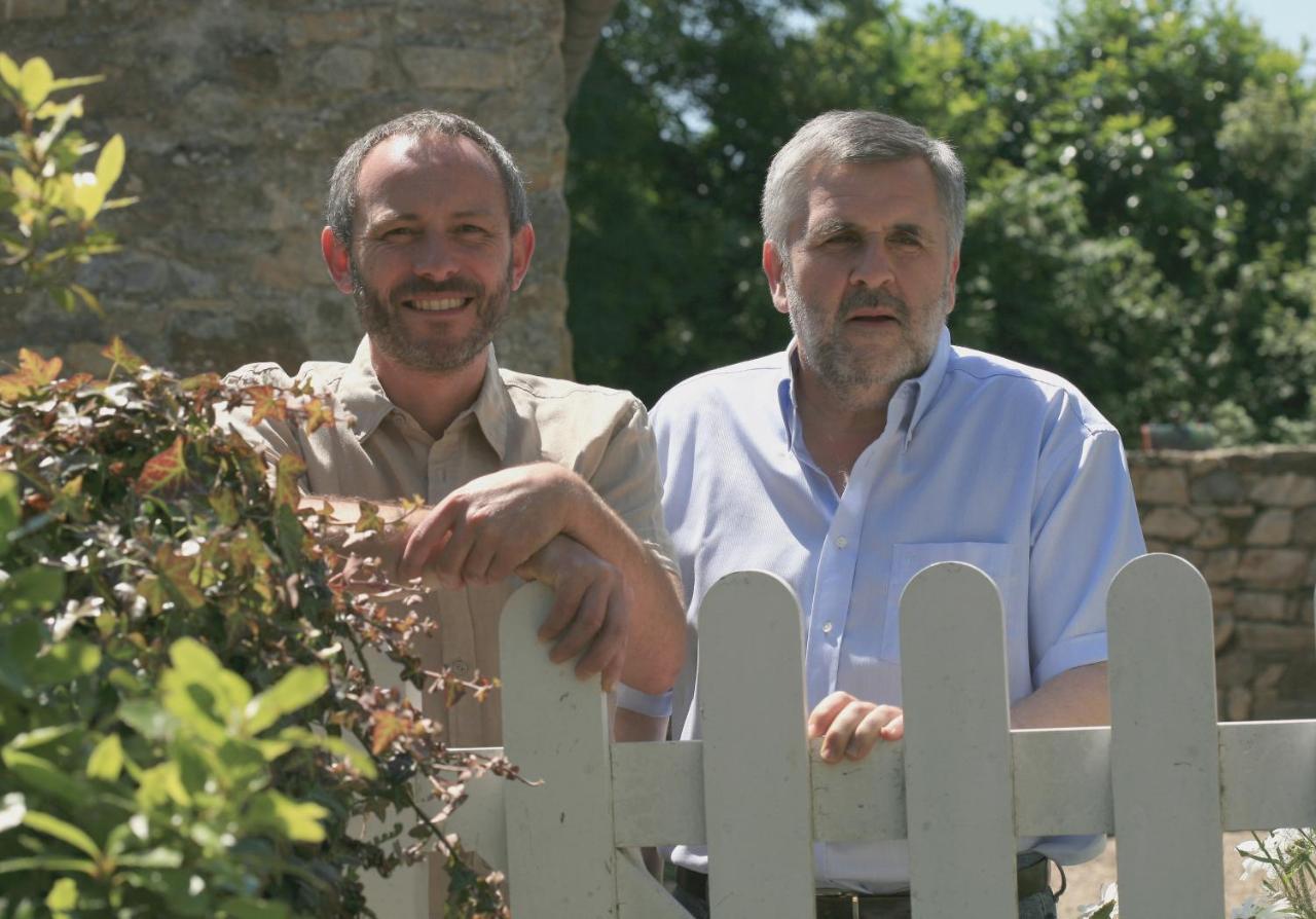 Le Manoir De La Fieffe Bed and Breakfast Cherbourg-en-Cotentin Exteriör bild