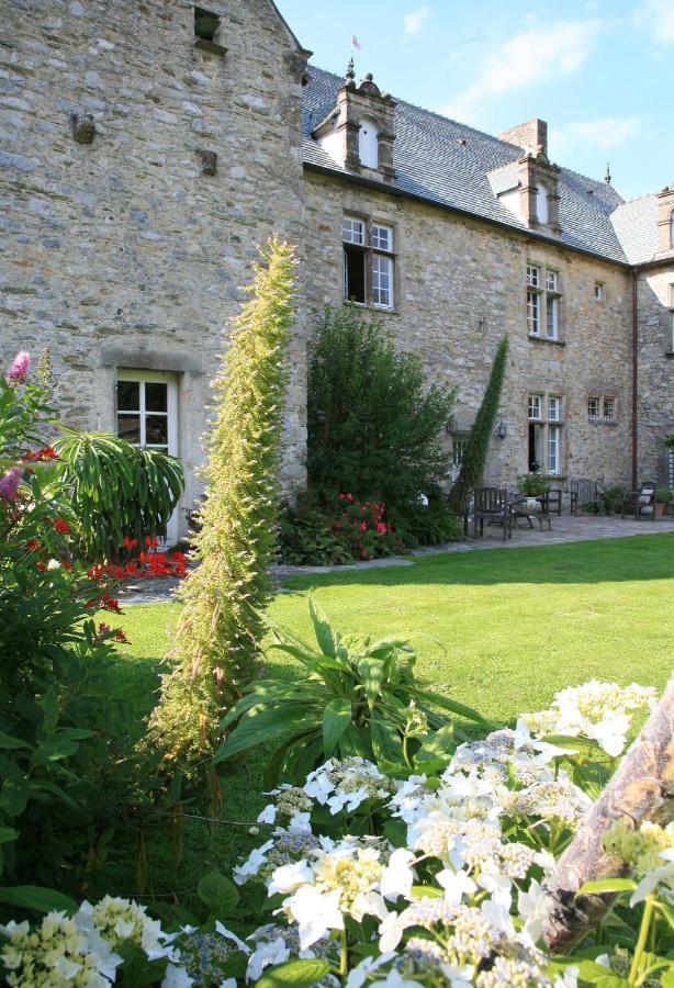 Le Manoir De La Fieffe Bed and Breakfast Cherbourg-en-Cotentin Exteriör bild